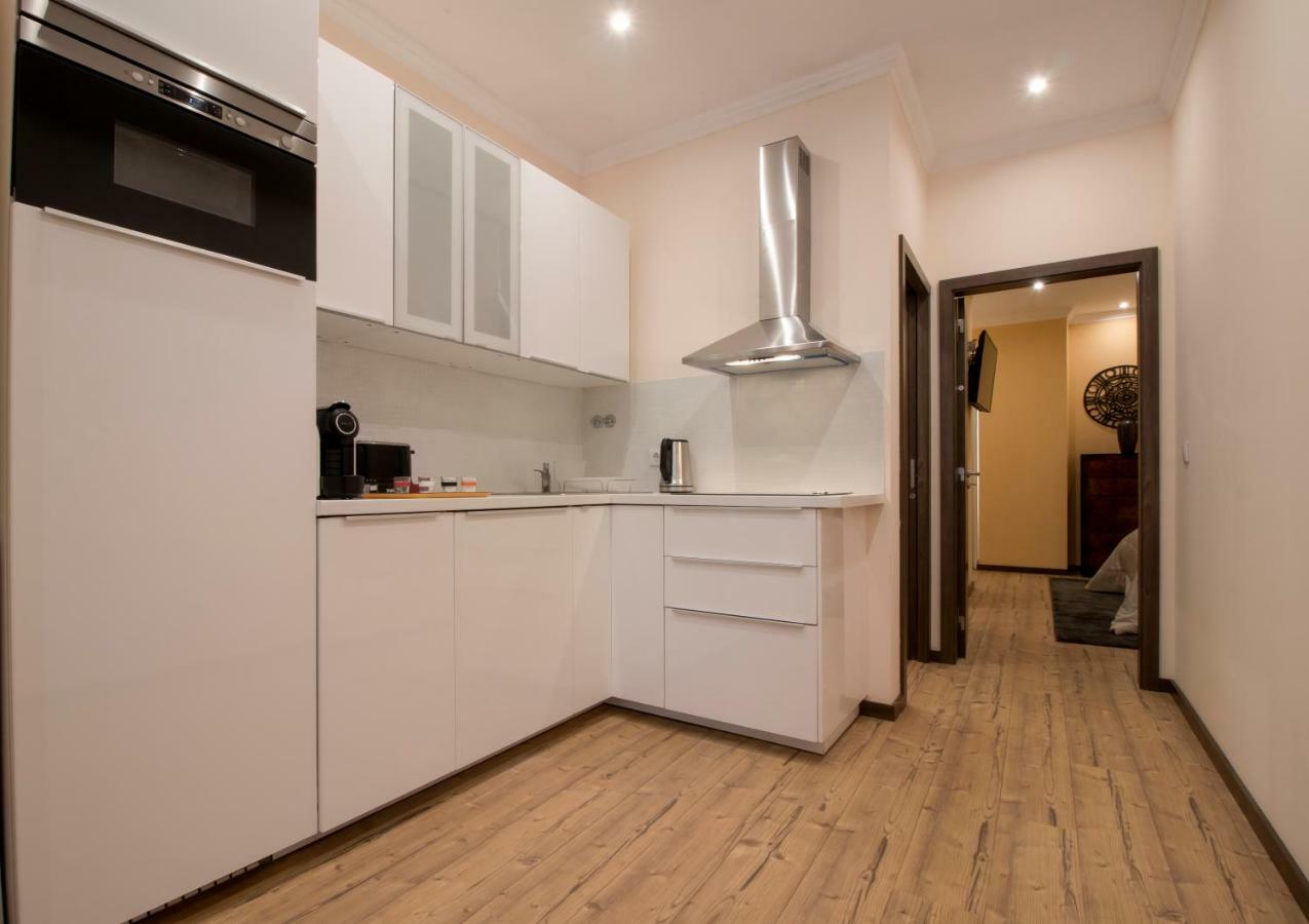 Apartamentos Rosa Do Bairro Alto Lisbona Esterno foto